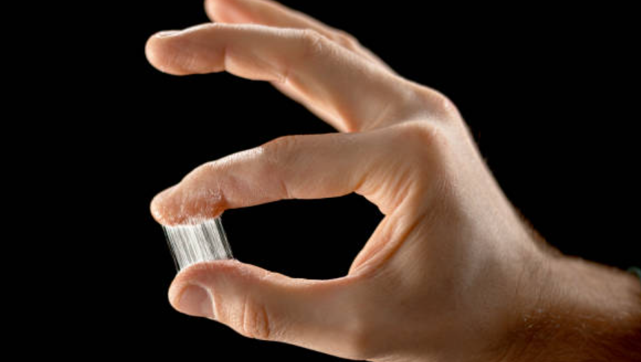 Klej do poliwęglanu – jaki powinien być?